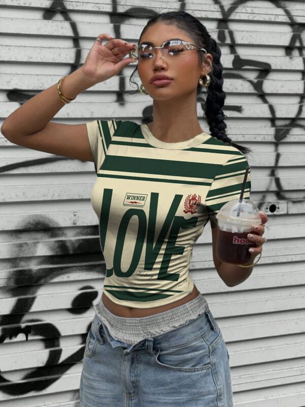 SHEIN EZwear T-shirt court à col rond ajusté, style décontracté de rue, avec imprimé cœur vert – Image 26