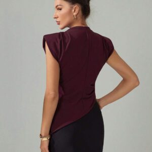 SHEIN Tall Top décontracté de ville pour port quotidien, pour femmes, col montant, couleur bordeaux, ourlet asymétrique froissé, épaulettes larges