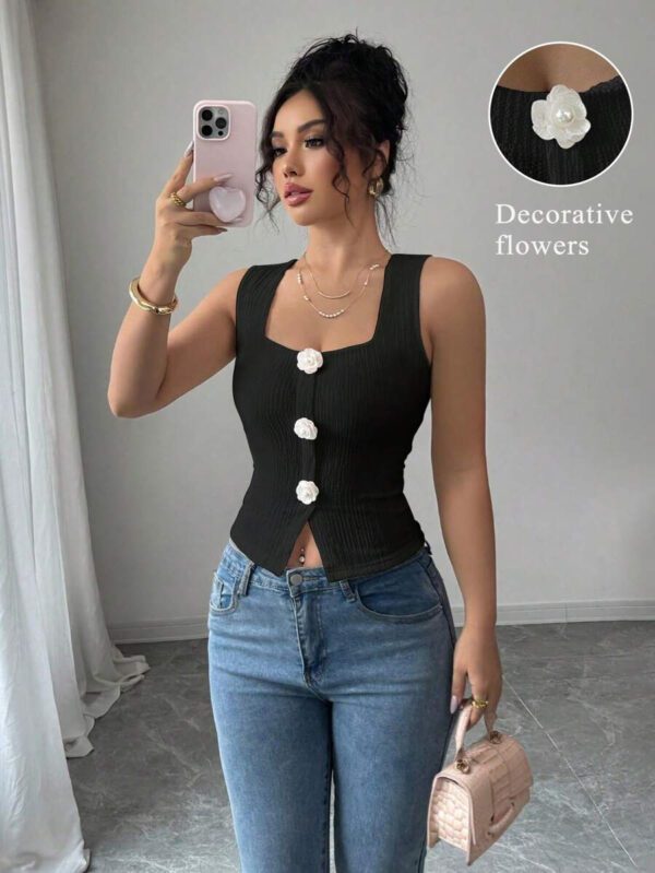 Elenzga Débardeur court à motif floral 3D à la mode pour femme, camisole courte ajustée à bretelles larges et col carré – Image 10