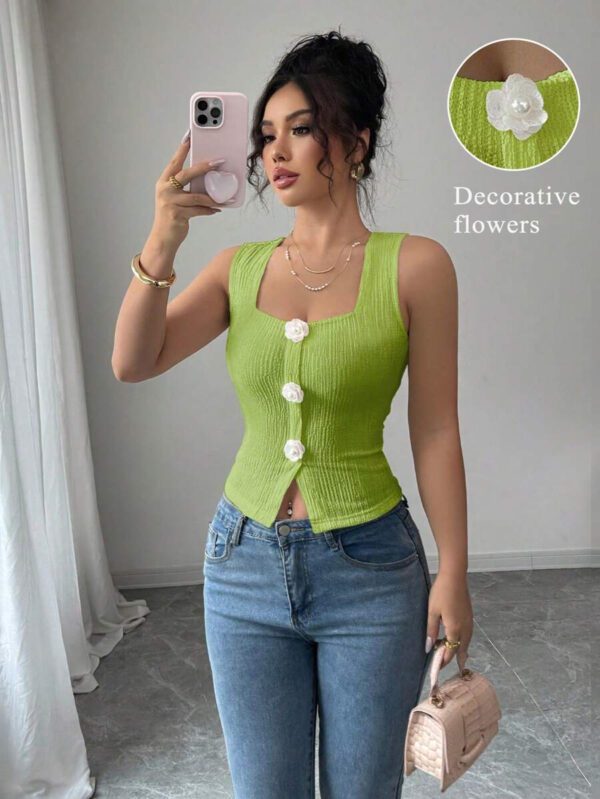 Elenzga Débardeur court à motif floral 3D à la mode pour femme, camisole courte ajustée à bretelles larges et col carré – Image 16