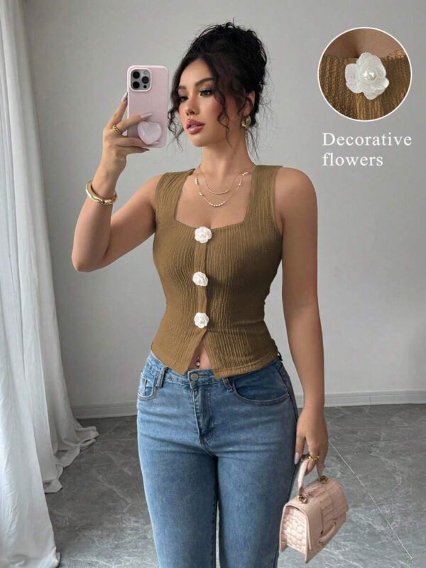 Elenzga Débardeur court à motif floral 3D à la mode pour femme, camisole courte ajustée à bretelles larges et col carré – Image 29