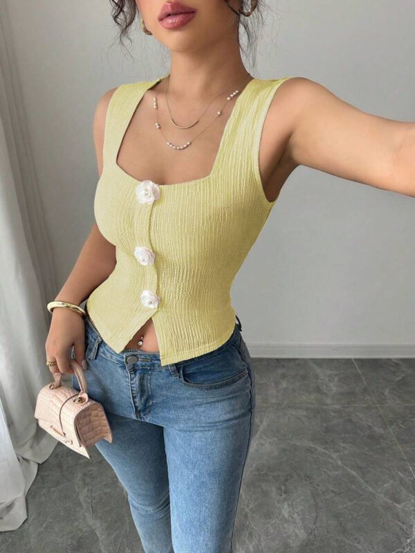 Elenzga Débardeur court à motif floral 3D à la mode pour femme, camisole courte ajustée à bretelles larges et col carré – Image 38