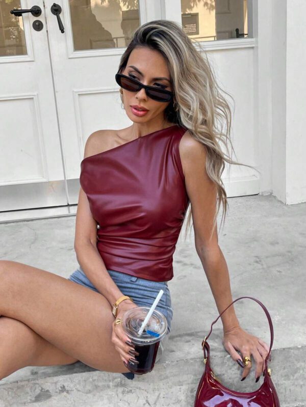 Siren Gaze Top casual pour femmes, style de mode années 90, look de rue pour le printemps et l'automne. Top sans manches avec col plissé en PU, couleur unie, adapté pour les sorties et les fêtes – Image 7