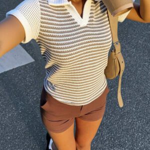 Siren Gaze T-shirt femme à col en V et manches courtes, chemise polo d'été ajustée et courte aux épaules, t-shirt casual près du corps