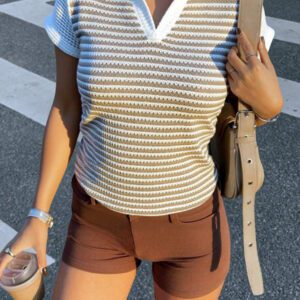 Siren Gaze T-shirt femme à col en V et manches courtes, chemise polo d'été ajustée et courte aux épaules, t-shirt casual près du corps