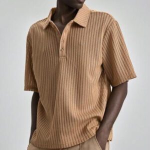 Ontre Polo à manches courtes texturé, décontracté et unicolore pour hommes, été 2025. Convient pour la Fête de l'Indépendance, la Saint-Jean, la remise des diplômes, le port quotidien. Joli polo tricoté d'été pour hommes. Tenue de villégiature, vacances à la plage, polo tricoté pour les déplacements, le sport, le style décontracté