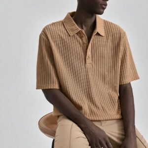 Ontre Polo à manches courtes texturé, décontracté et unicolore pour hommes, été 2025. Convient pour la Fête de l'Indépendance, la Saint-Jean, la remise des diplômes, le port quotidien. Joli polo tricoté d'été pour hommes. Tenue de villégiature, vacances à la plage, polo tricoté pour les déplacements, le sport, le style décontracté