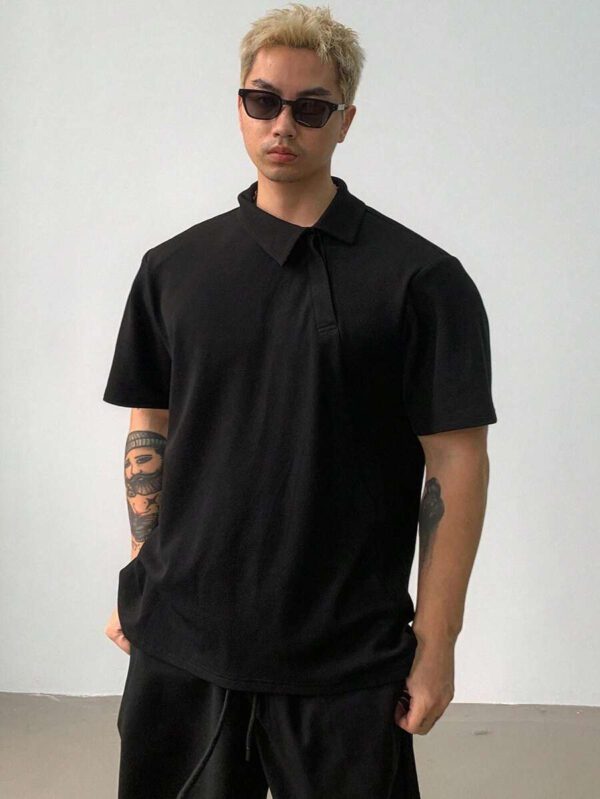 DAZY Chemise polo à col unicolore de couleur foncée pour hommes, été – Image 9