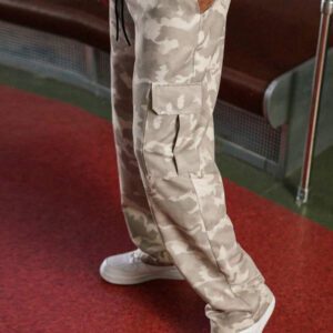 Manfinity Streetrush Pantalon décontracté à poches nouées à l'avant, motif camouflage, pour usage quotidien