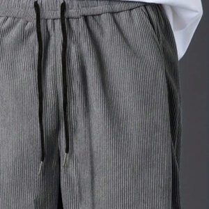 Manfinity Hypemode Pantalon décontracté ample en coton avec cordon de serrage et appliqués, pour hommes