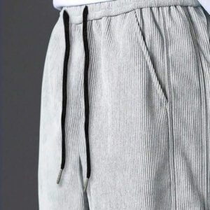 Manfinity Hypemode Pantalon décontracté ample en coton avec cordon de serrage et appliqués, pour hommes