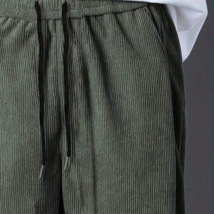 Manfinity Hypemode Pantalon décontracté ample en coton avec cordon de serrage et appliqués, pour hommes