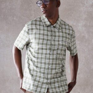 SUMWON Chemise slim ajustée classique à boutons col châle. Carreaux d'été et de printemps. Vêtement casual de bureau, manches courtes, respirante. Chemise de travail à carreaux professionnelle et décontractée