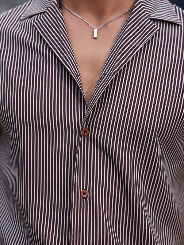 Manfinity Homme Chemise casual à col châle à rayures, manches courtes, boutonnage simple pour hommes – Image 6
