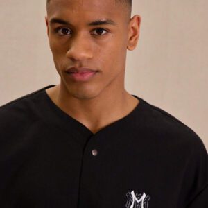Musero Chemise de baseball à boutons avec imprimé graphique "M"