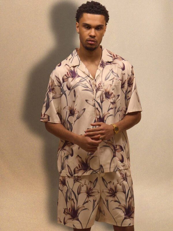 Musero Chemise style de rue premium à col Revere imprimé floral boxé, uniquement pour les vacances d'été – Image 3