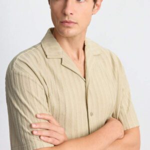 Ontre Chemise décontractée à manches courtes, col châle, à bouton simple, de couleur unie pour hommes, style casual chic, adaptée pour les festivals de musique, les vacances et le port quotidien