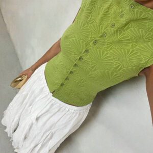 Glamine T-shirt tricoté vert sauge à manches courtes pour femmes, coupe slim et extensible. Texture minimaliste et confortable de coquillage dans un style vintage naturel. Convient pour les sorties quotidiennes en été