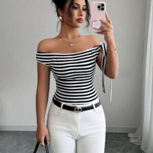 Elenzga T-shirt décontracté à épaules dénudées imprimé de rayures pour femmes