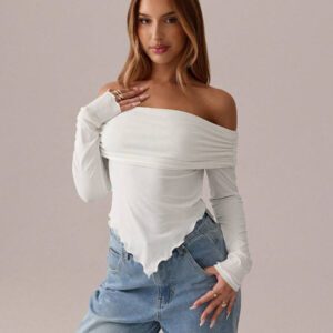 SHEIN SXY Top blanc T-shirt à manches longues en tricot asymétrique plissé blanc unicolore, automne/printemps T-shirt moulant tricoté pour femmes avec épaules dénudées Convient pour les sorties et la vie quotidienne