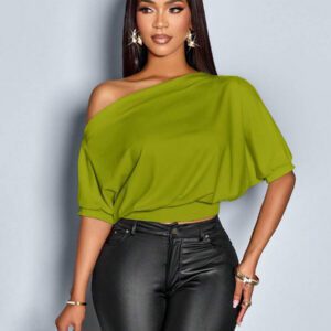 SOLERSUN T-shirt asymétrique à col et épaules froissés pour femmes, coloris unicolore