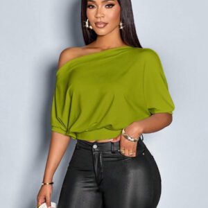SOLERSUN T-shirt asymétrique à col et épaules froissés pour femmes, coloris unicolore