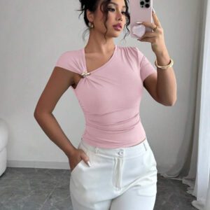 Elenzga Top à manches courtes pour femmes avec encolure asymétrique élégante, décoré de boutons en métal or rose 3D