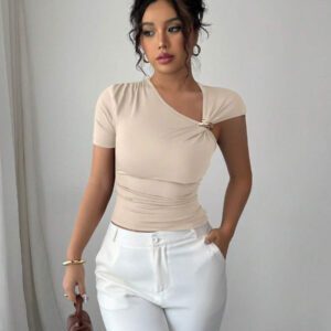 Elenzga Top à manches courtes pour femmes avec encolure asymétrique élégante, décoré de boutons en métal or rose 3D