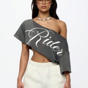 SUMWON WOMEN Top court style épaules dénudées avec logo calligraphié, tenue casual d'été pour festival, week-end, soirée, style urbain