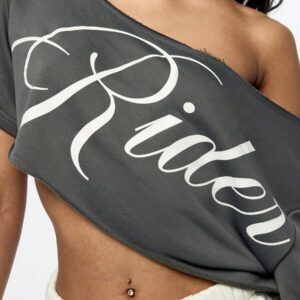 SUMWON WOMEN Top court style épaules dénudées avec logo calligraphié, tenue casual d'été pour festival, week-end, soirée, style urbain