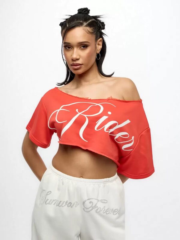 SUMWON WOMEN Top court style épaules dénudées avec logo calligraphié, tenue casual d'été pour festival, week-end, soirée, style urbain – Image 28