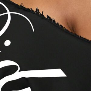 SUMWON WOMEN Top court style épaules dénudées avec logo calligraphié, tenue casual d'été pour festival, week-end, soirée, style urbain