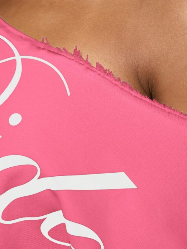 SUMWON WOMEN Top court style épaules dénudées avec logo calligraphié, tenue casual d'été pour festival, week-end, soirée, style urbain – Image 68