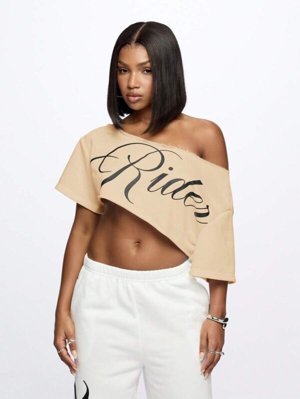 SUMWON WOMEN Top court style épaules dénudées avec logo calligraphié, tenue casual d'été pour festival, week-end, soirée, style urbain – Image 72