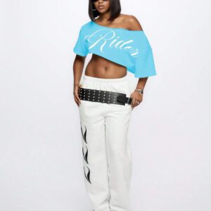 SUMWON WOMEN Top court style épaules dénudées avec logo calligraphié, tenue casual d'été pour festival, week-end, soirée, style urbain