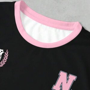 SHEIN T-shirt Femme Style Collège Sports Style Lettre Combinée Numérique Rétro Pois Sens de la Rue Décontracté