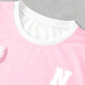 SHEIN T-shirt Femme Style Collège Sports Style Lettre Combinée Numérique Rétro Pois Sens de la Rue Décontracté