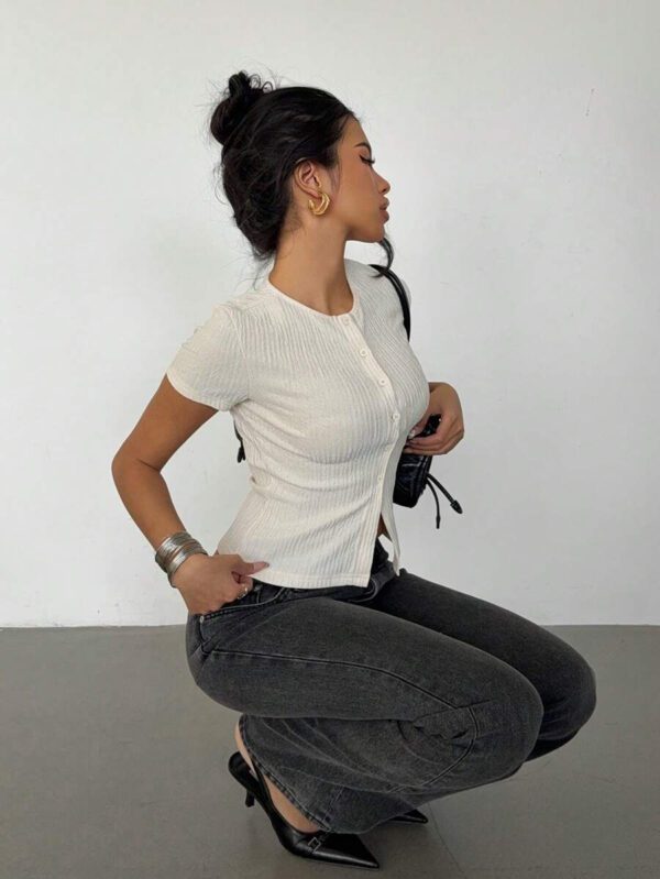 Siren Gaze Tee-shirt femme à fermeture boutonnée devant de couleur unie, hauts décontractés pour l'extérieur – Image 2