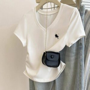 INAWLY T-shirt à manches courtes d'été à col en V ajusté style coréen avec design brodé