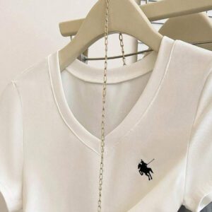 INAWLY T-shirt à manches courtes d'été à col en V ajusté style coréen avec design brodé