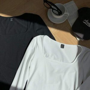 SHEIN EZwear 2 pièces/set T-shirt décontracté à manches longues et col carré moulant pour femme, adapté pour l'été