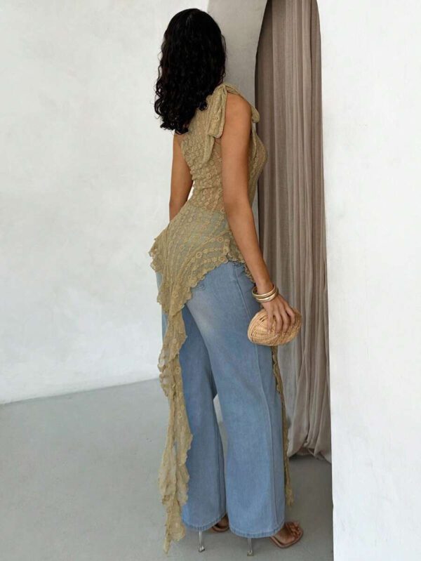 Glamine Top transparent pour femmes avec volants, bretelles asymétriques obliques, texture jacquard pour le printemps et l'été – Image 3