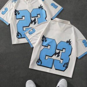 Manfinity Streetrush T-shirt minimaliste pour hommes avec boutons devant, couleur unie, manches courtes et graphique numérique