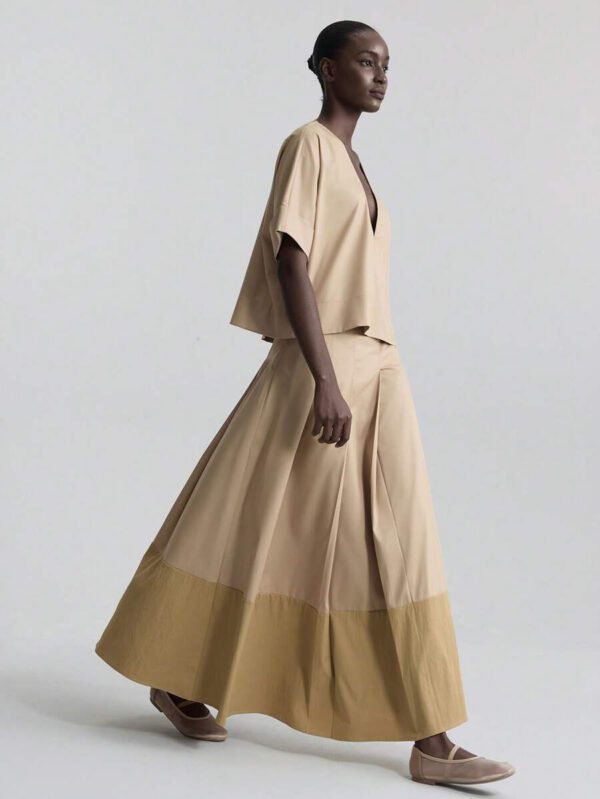 Ontre Tenue décontractée de haute qualité pour femmes d'affaires, comprenant un ensemble deux pièces ample et confortable : un Top à manches dolman col V et une jupe cintrée à la taille avec design de bordure contrastée, convenant pour le bureau, les déplacements et les voyages – Image 2