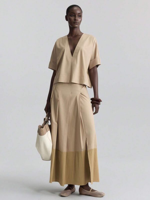 Ontre Tenue décontractée de haute qualité pour femmes d'affaires, comprenant un ensemble deux pièces ample et confortable : un Top à manches dolman col V et une jupe cintrée à la taille avec design de bordure contrastée, convenant pour le bureau, les déplacements et les voyages – Image 6