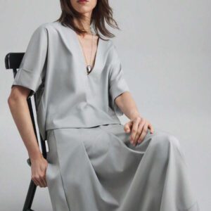 Ontre Tenue décontractée de haute qualité pour femmes d'affaires, comprenant un ensemble deux pièces ample et confortable : un Top à manches dolman col V et une jupe cintrée à la taille avec design de bordure contrastée, convenant pour le bureau, les déplacements et les voyages