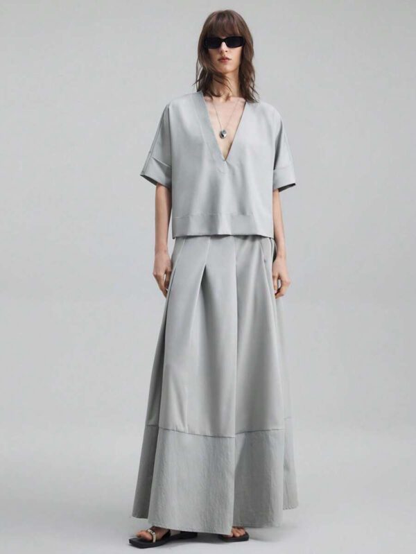 Ontre Tenue décontractée de haute qualité pour femmes d'affaires, comprenant un ensemble deux pièces ample et confortable : un Top à manches dolman col V et une jupe cintrée à la taille avec design de bordure contrastée, convenant pour le bureau, les déplacements et les voyages – Image 11