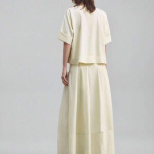 Ontre Tenue décontractée de haute qualité pour femmes d'affaires, comprenant un ensemble deux pièces ample et confortable : un Top à manches dolman col V et une jupe cintrée à la taille avec design de bordure contrastée, convenant pour le bureau, les déplacements et les voyages