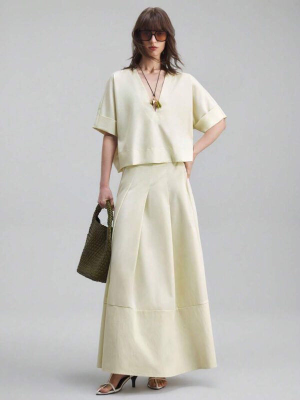 Ontre Tenue décontractée de haute qualité pour femmes d'affaires, comprenant un ensemble deux pièces ample et confortable : un Top à manches dolman col V et une jupe cintrée à la taille avec design de bordure contrastée, convenant pour le bureau, les déplacements et les voyages – Image 17