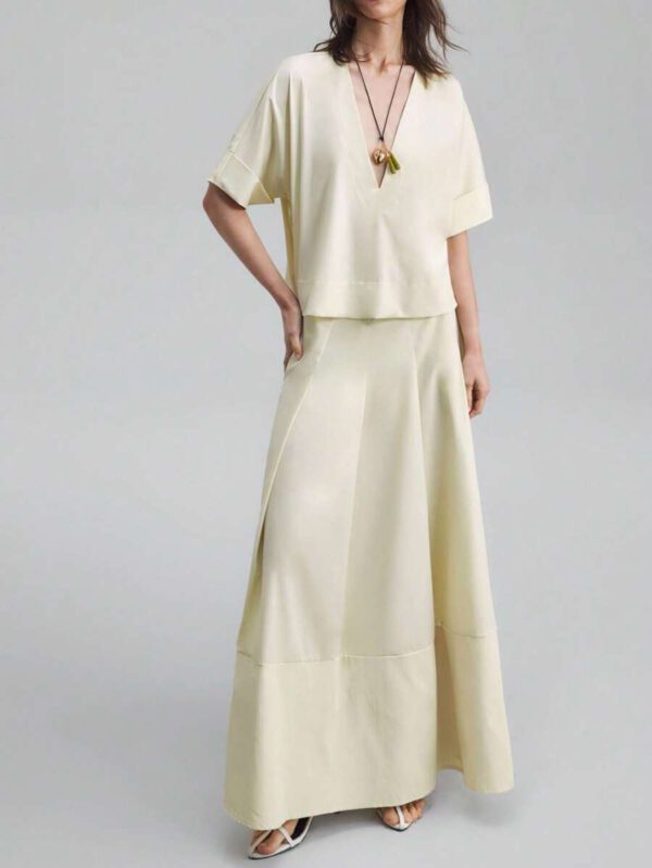 Ontre Tenue décontractée de haute qualité pour femmes d'affaires, comprenant un ensemble deux pièces ample et confortable : un Top à manches dolman col V et une jupe cintrée à la taille avec design de bordure contrastée, convenant pour le bureau, les déplacements et les voyages – Image 18